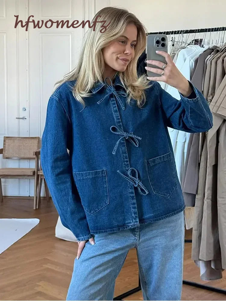 Blouse met strikjes , de trend van nu!