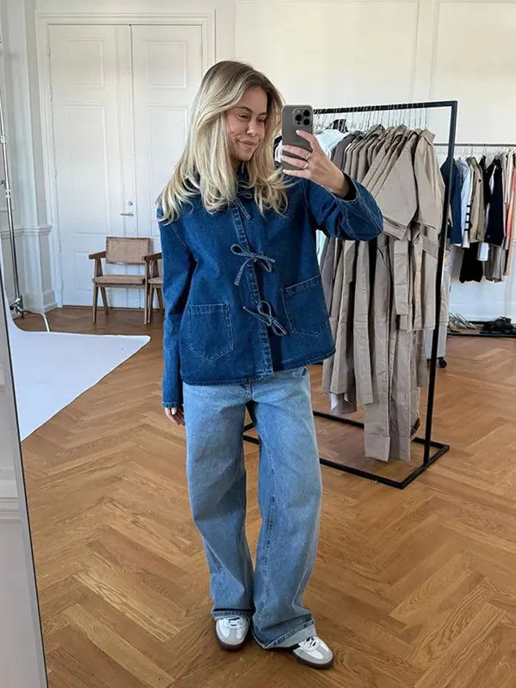 Blouse met strikjes , de trend van nu!