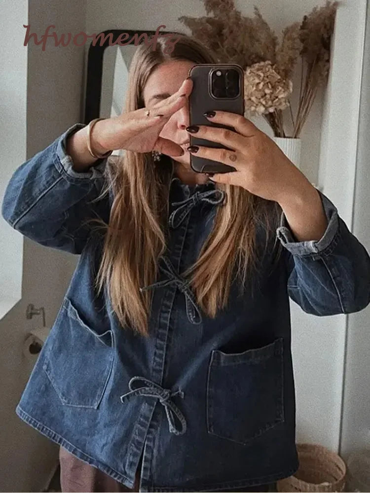 Blouse met strikjes , de trend van nu!